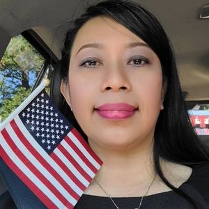 Meet your Posher, Liana